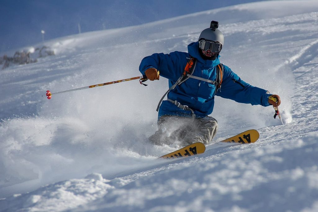 off piste skiing in The Three Valleys